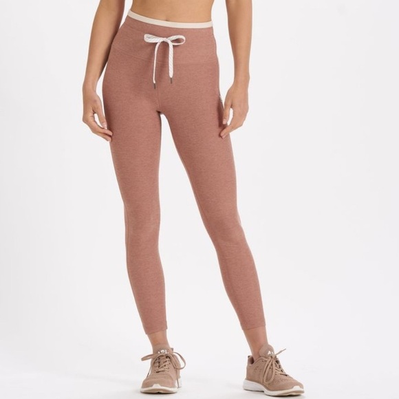 Vuori Women's Vibe Elevation Legging in
Light Terra Cotta Heather (XS-S) - Picture 1 of 6